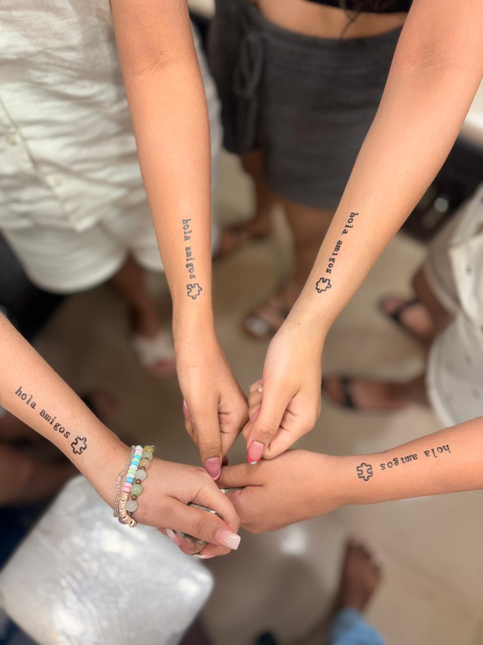 Hola Amigos — Friendship Set